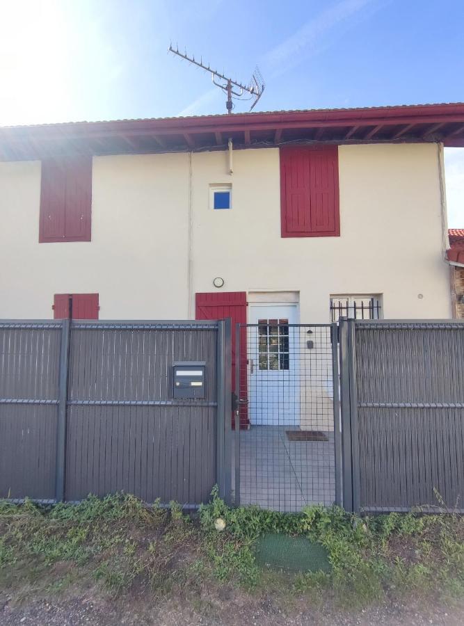 Agreable Maison, Toute Equipee, Proche Du Lac D'Arjuzanx 莫桑克斯 外观 照片